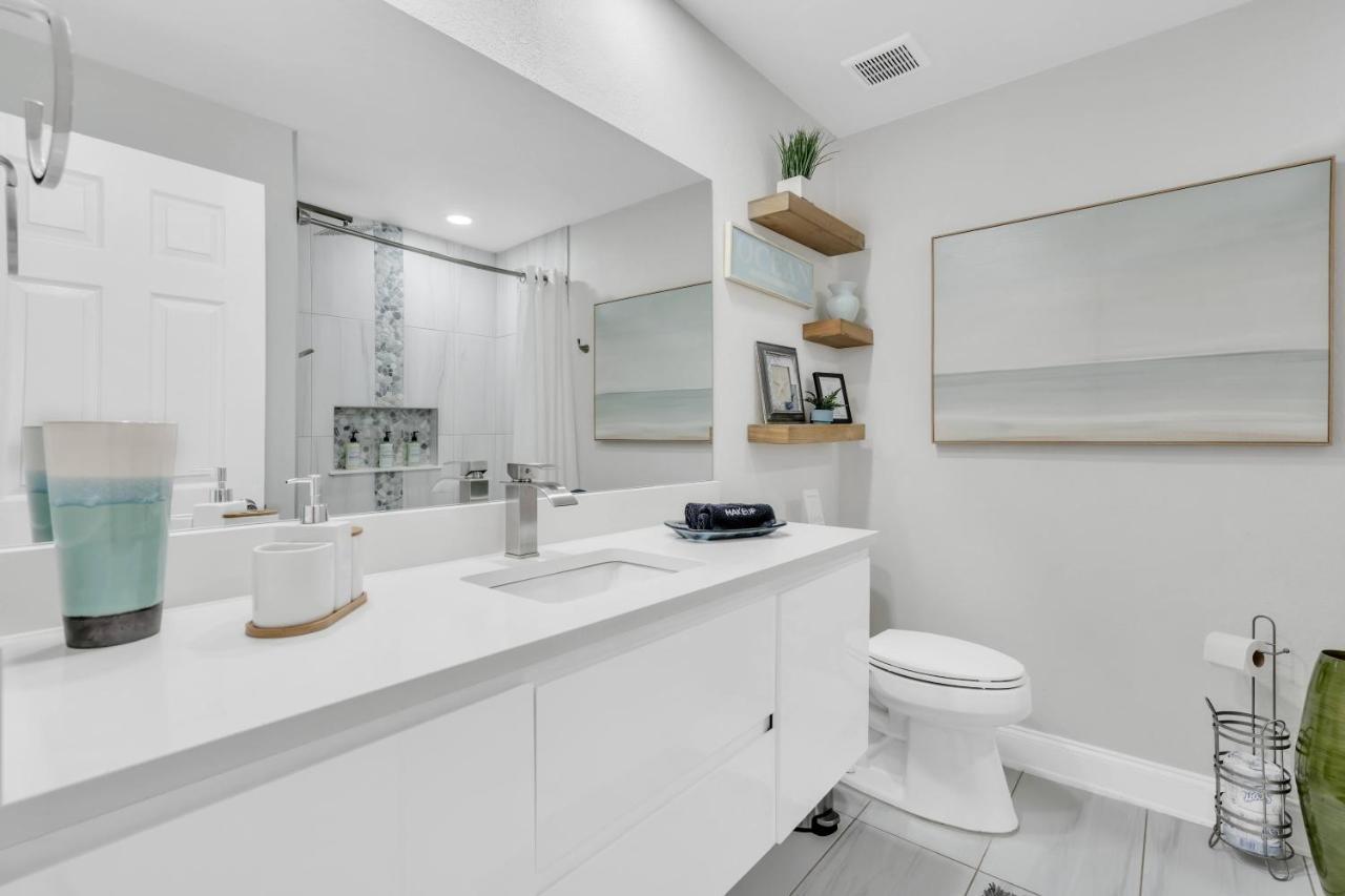 2Bed 1Bath Suite Minutes To Downtown, Beaches, Restaurants, Theaters And More Sarasota Eksteriør billede