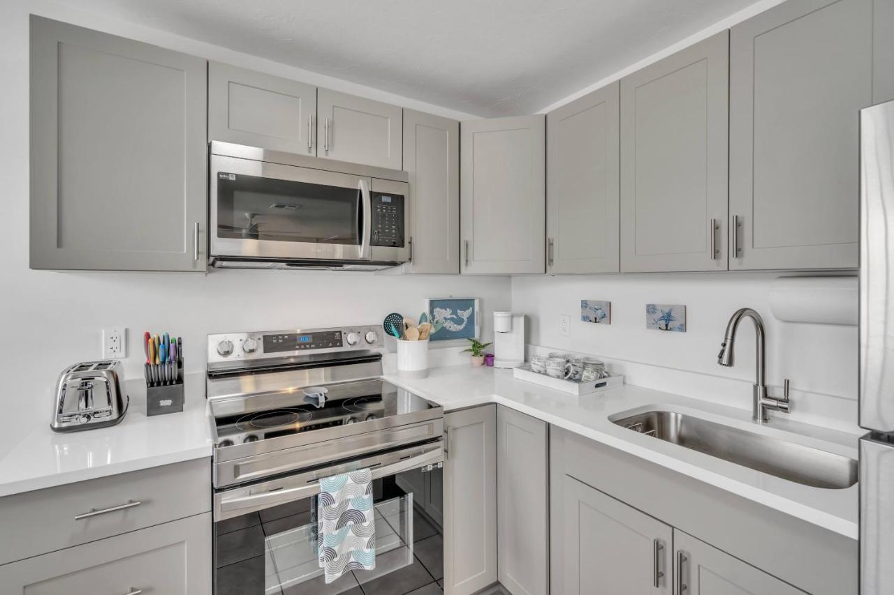 2Bed 1Bath Suite Minutes To Downtown, Beaches, Restaurants, Theaters And More Sarasota Eksteriør billede